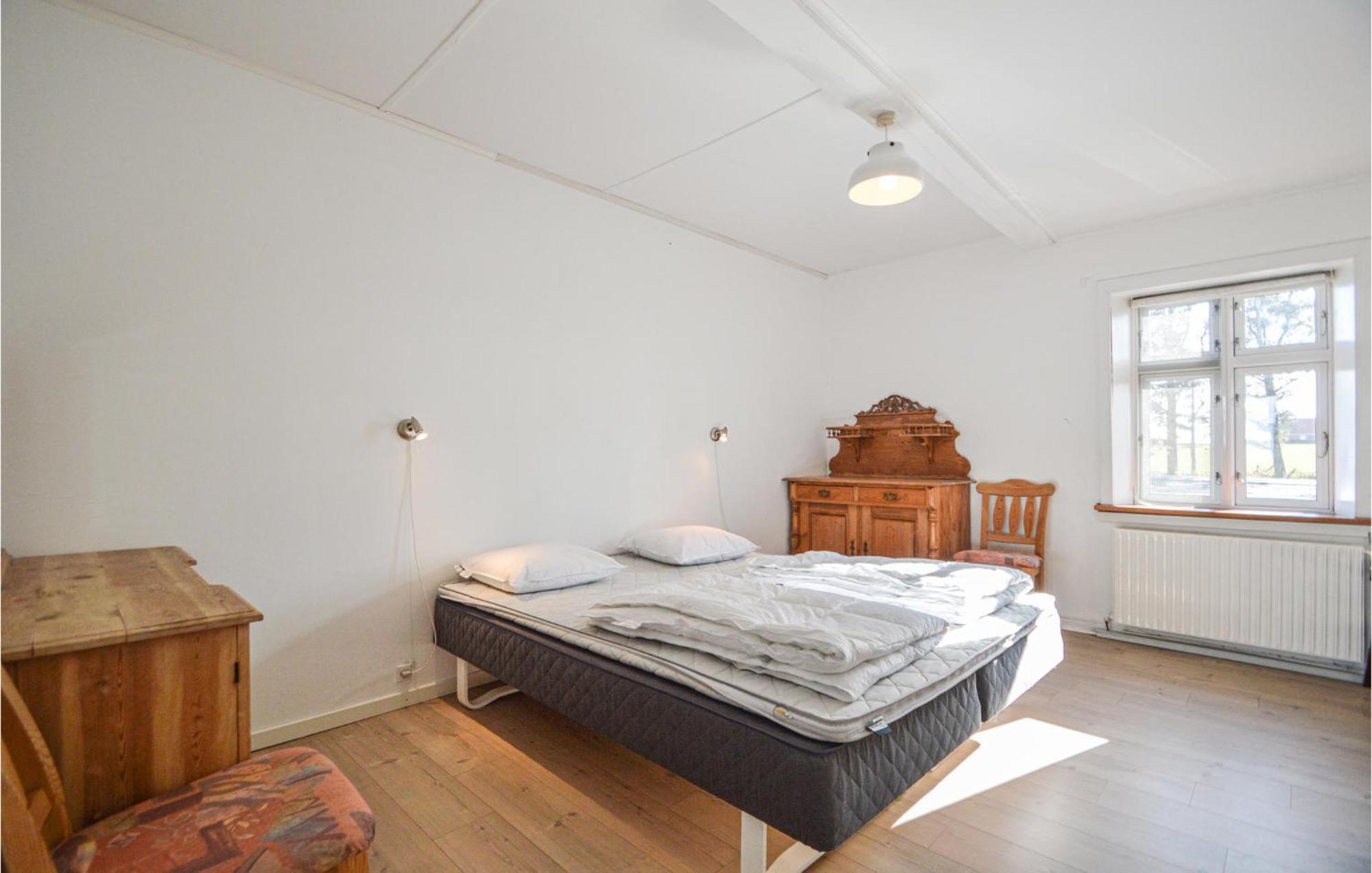 Awesome Home In Bredebro With Kitchen Ballum Extérieur photo