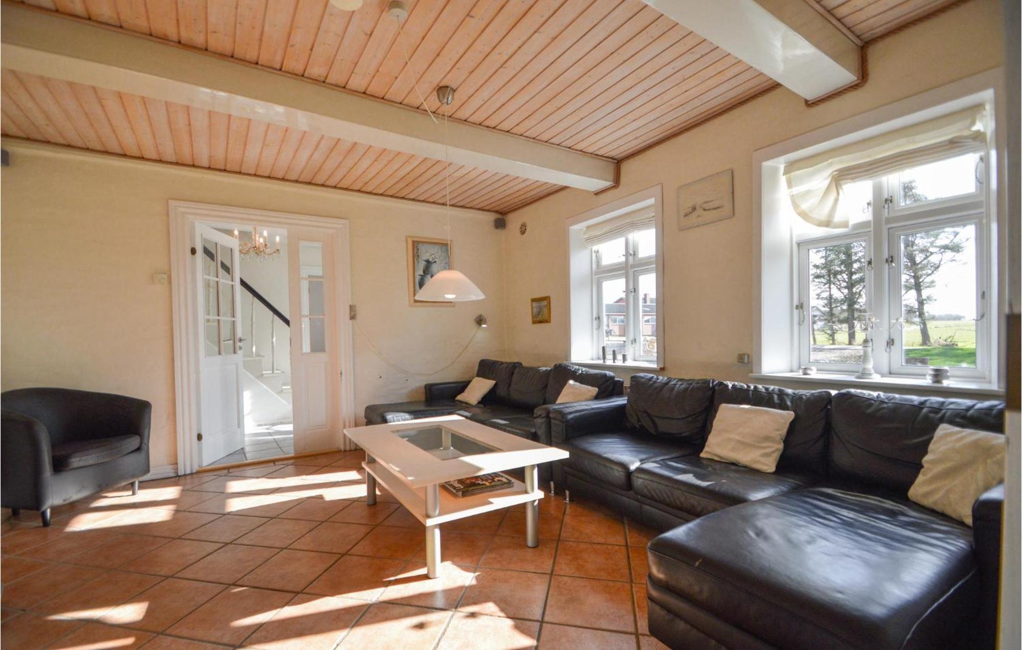 Awesome Home In Bredebro With Kitchen Ballum Extérieur photo