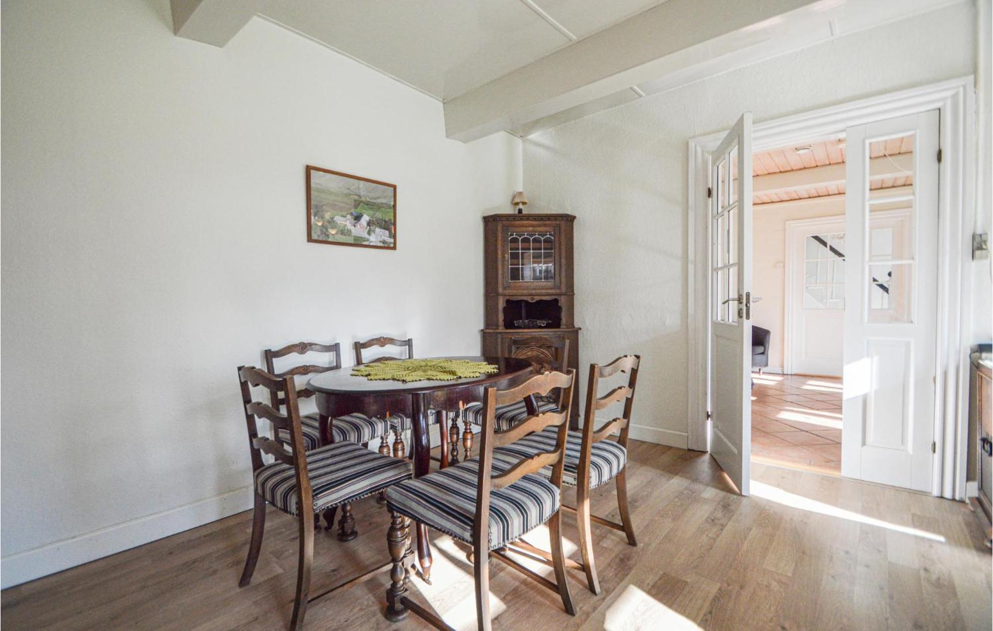 Awesome Home In Bredebro With Kitchen Ballum Extérieur photo